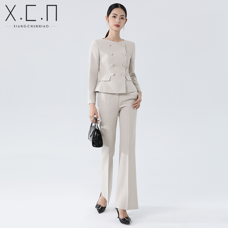 祥春鸟高级感时尚通勤职场秋冬新款女双排扣修身版型西服XCN1015