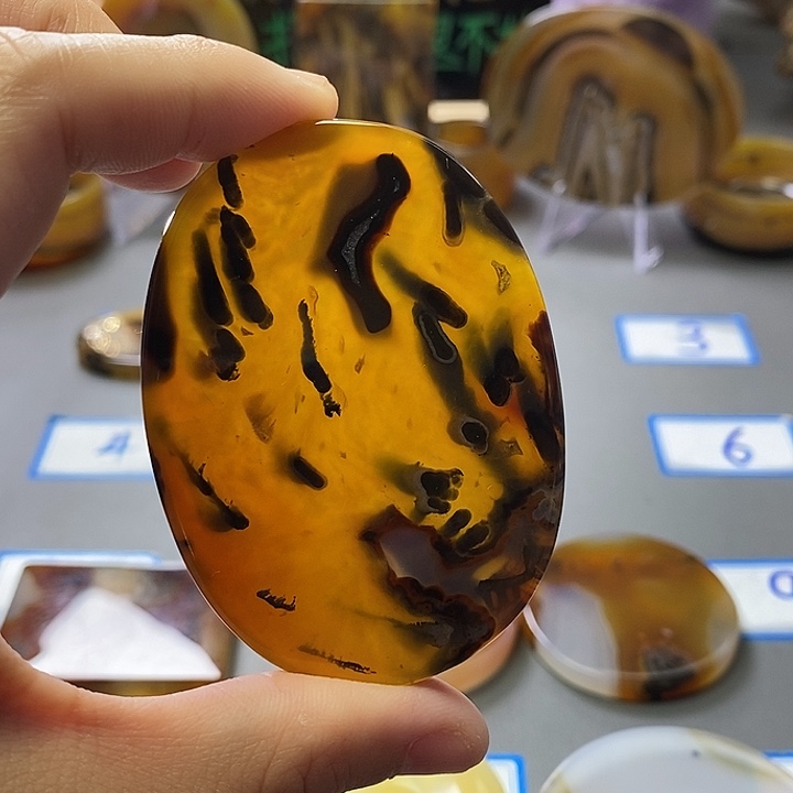 玛瑙/玉髓未镶嵌珠宝半成品123有扣