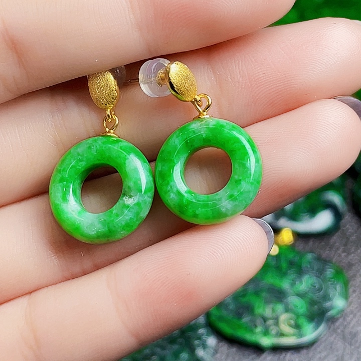 翡翠银S925镶嵌颈饰多样性