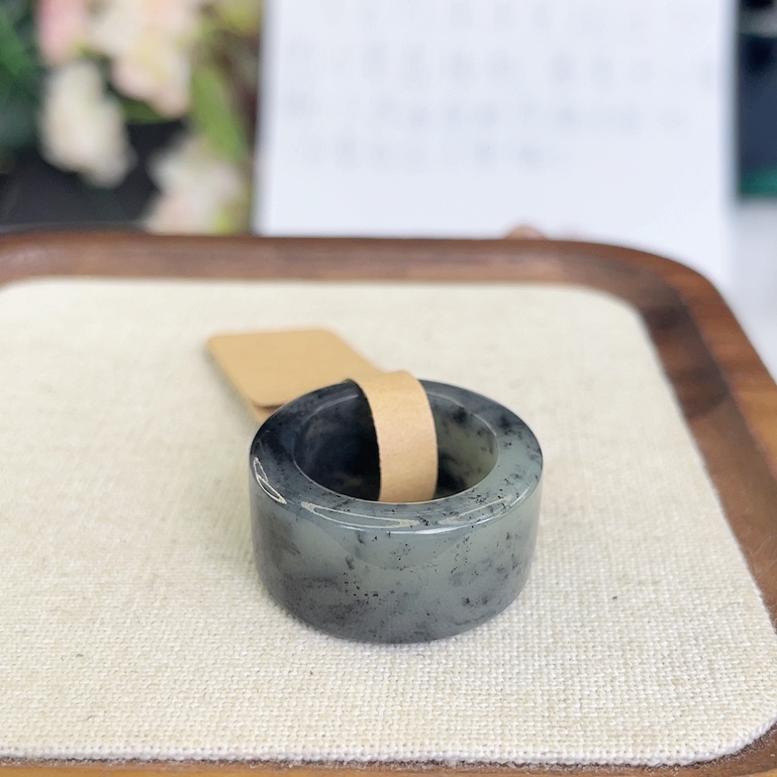 未镶嵌戒指和田玉（糖玉）D1青花大圆切17.3不退换