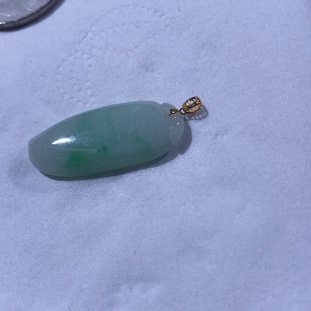 翡翠吊坠(不含链)18K金镶嵌