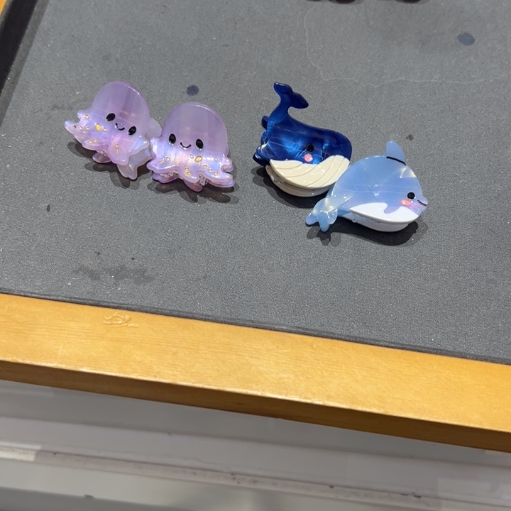 june四个章鱼海豚鲸鱼四个刘海夹