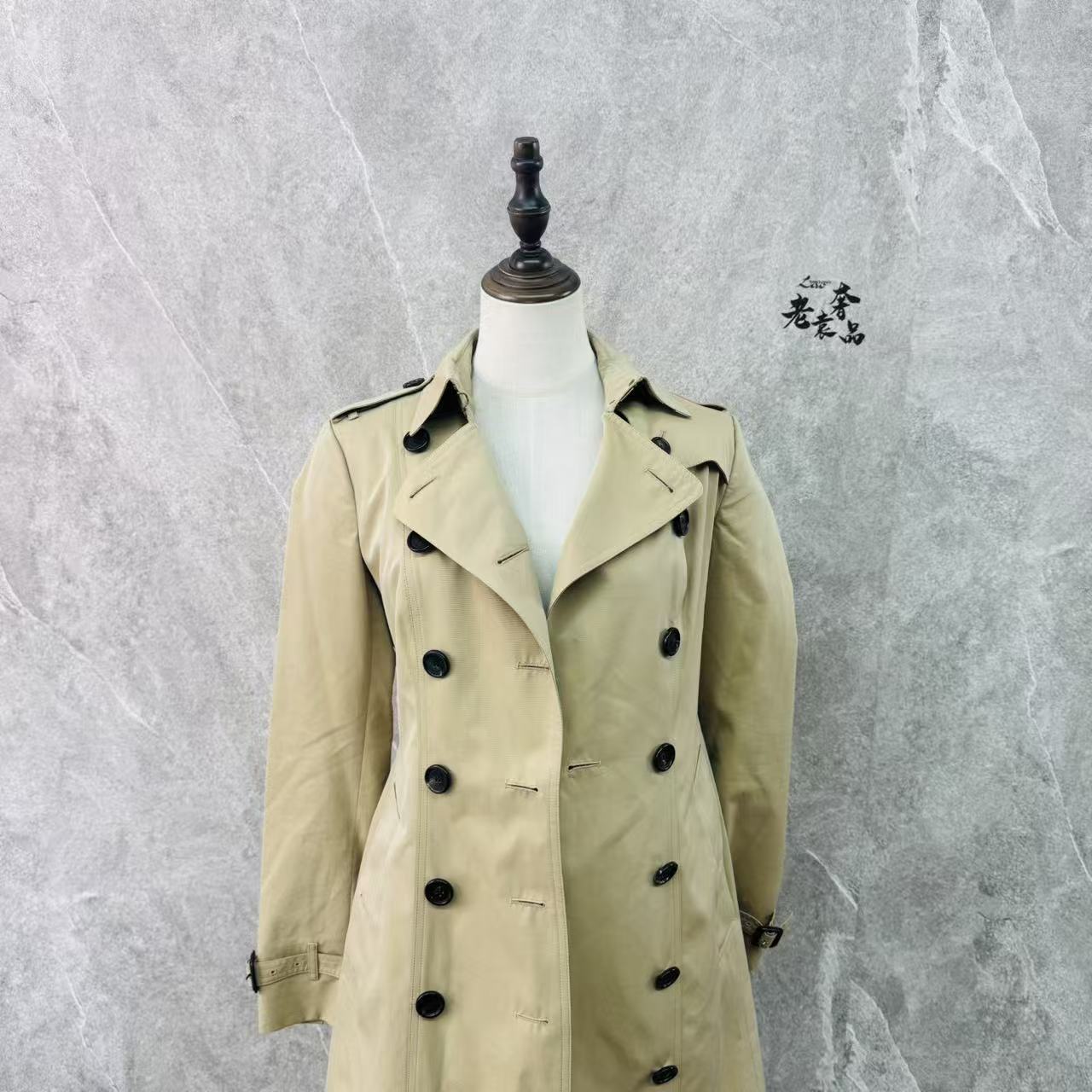 95新 BURBERRY/博柏利 海囤K/巴宝莉上衣/UK8码/ya186789