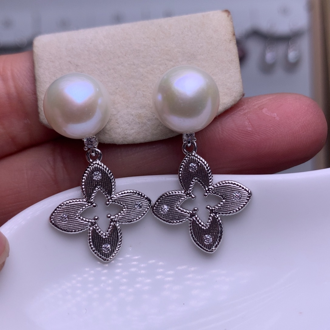 未镶嵌耳饰淡水珍珠