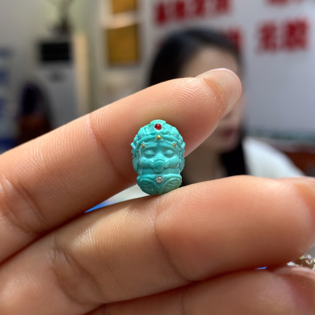 绿松石配饰未镶嵌