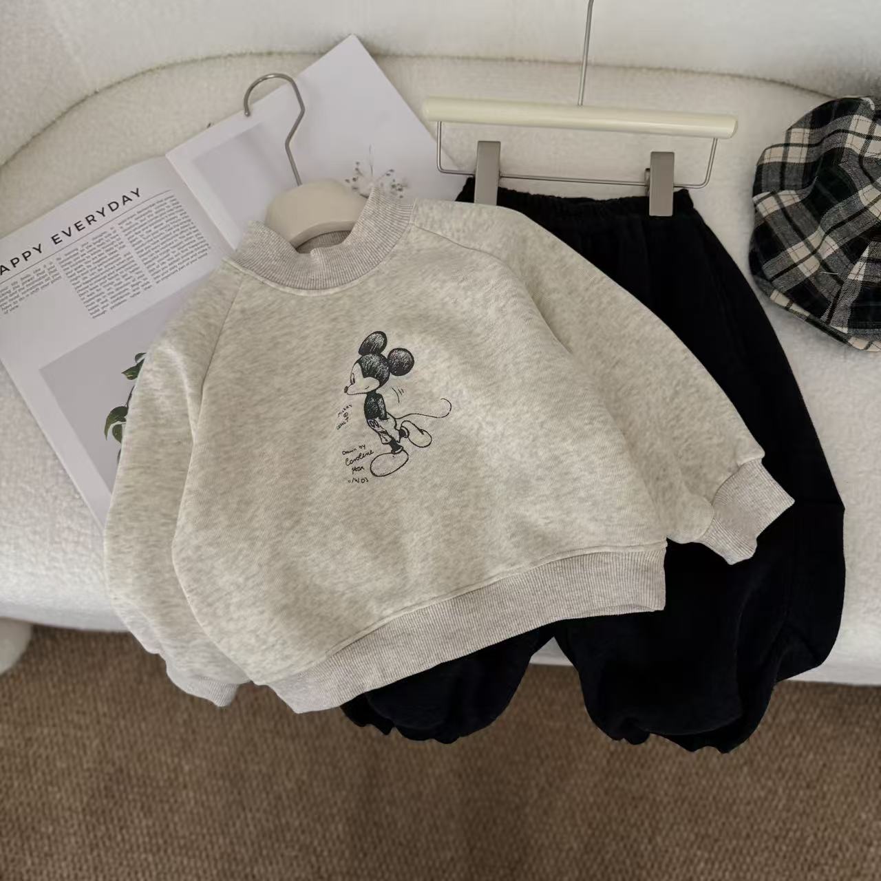 2025冬季新款韩版休闲宽松韩系儿童连帽休闲款31025米奇卫衣