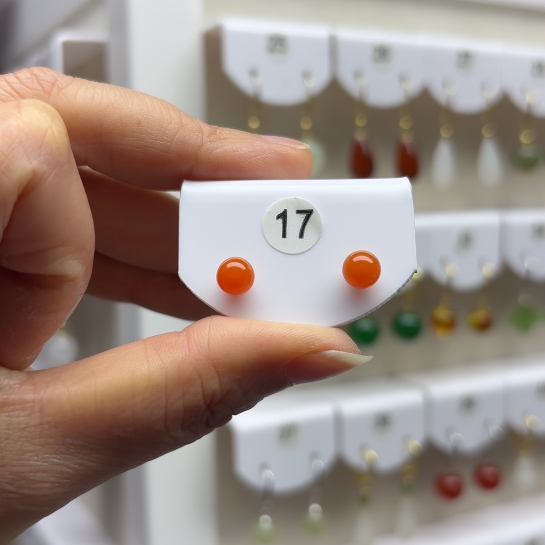 南红玛瑙18K金镶嵌耳饰6mm