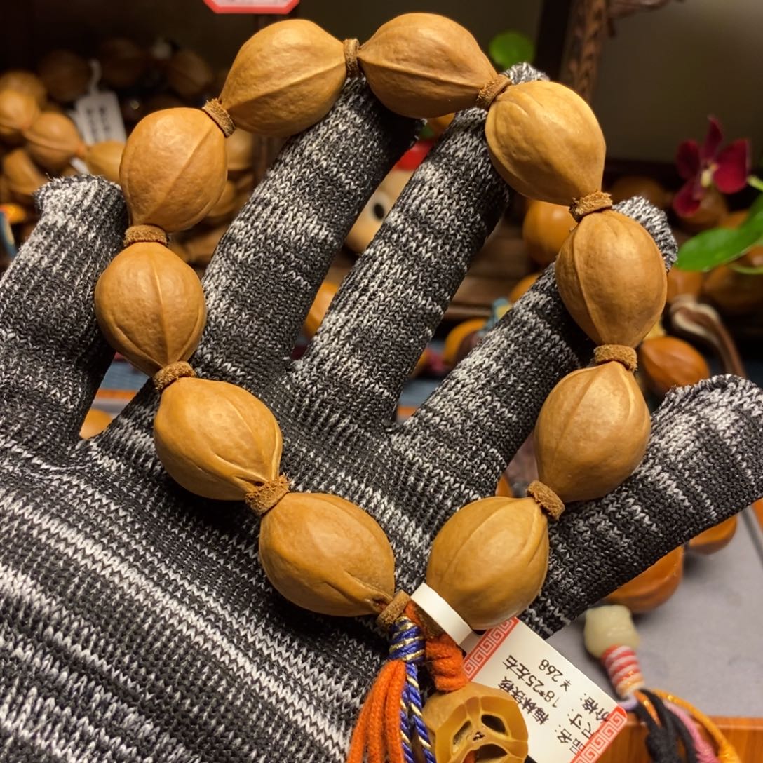 手串/手链橄榄核梅林铁18/25左右