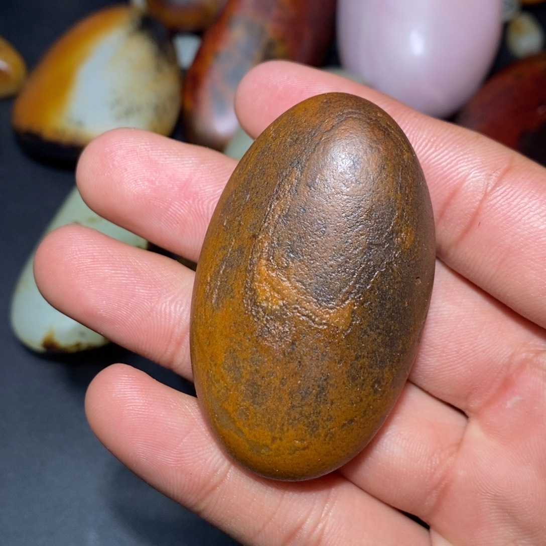 小***⊙和田玉未镶嵌珠宝奇石