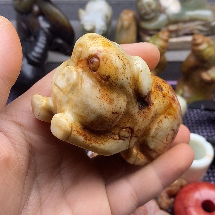未镶嵌蛇纹石玉颈饰