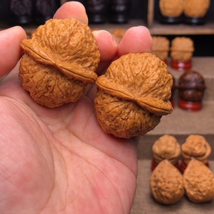 把件橄榄核13福利。磨盘柿子头
