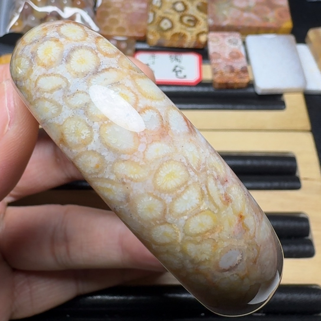 硅化玉纯天然色有机玉石未镶嵌60圈口