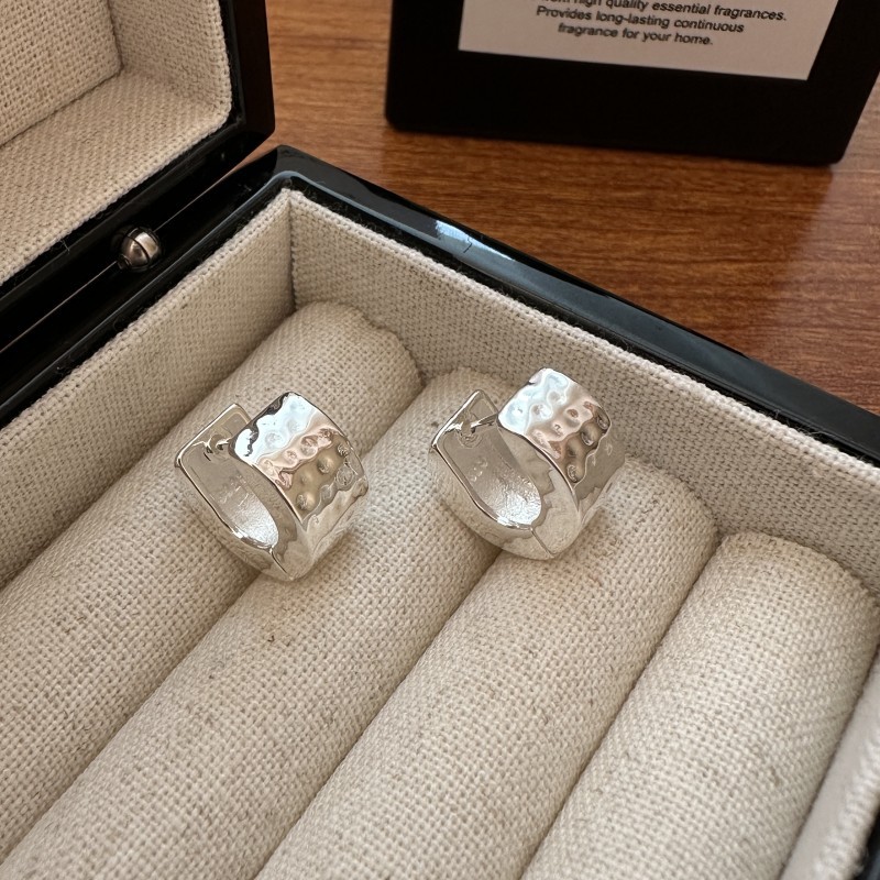 925银耳饰 韩版肌理感重工圆形耳扣时尚简约气质百搭时尚素圈