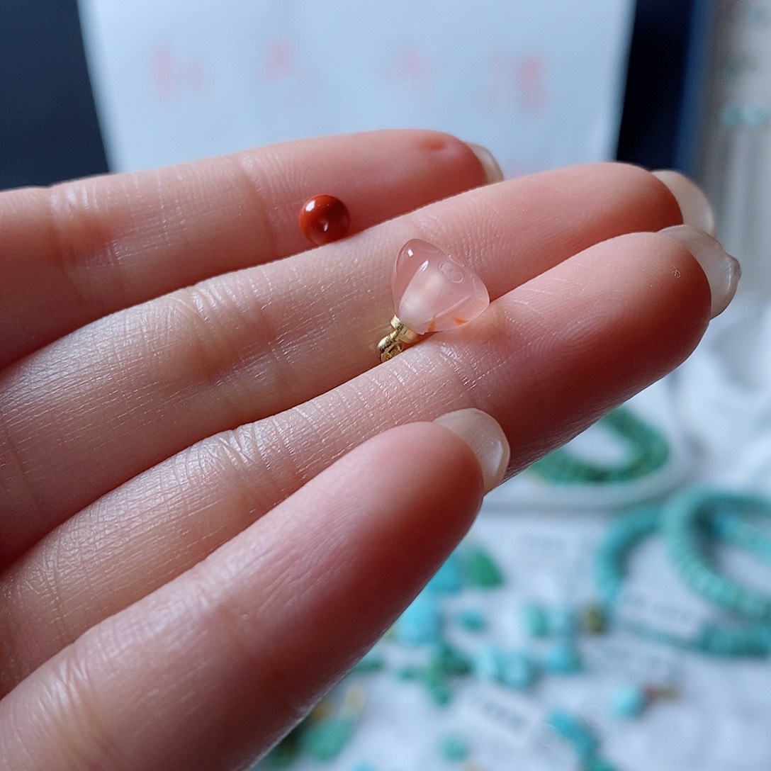 南红玛瑙颈饰未镶嵌