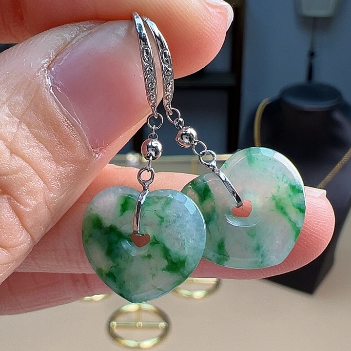 翡翠耳饰18K金镶嵌耳饰