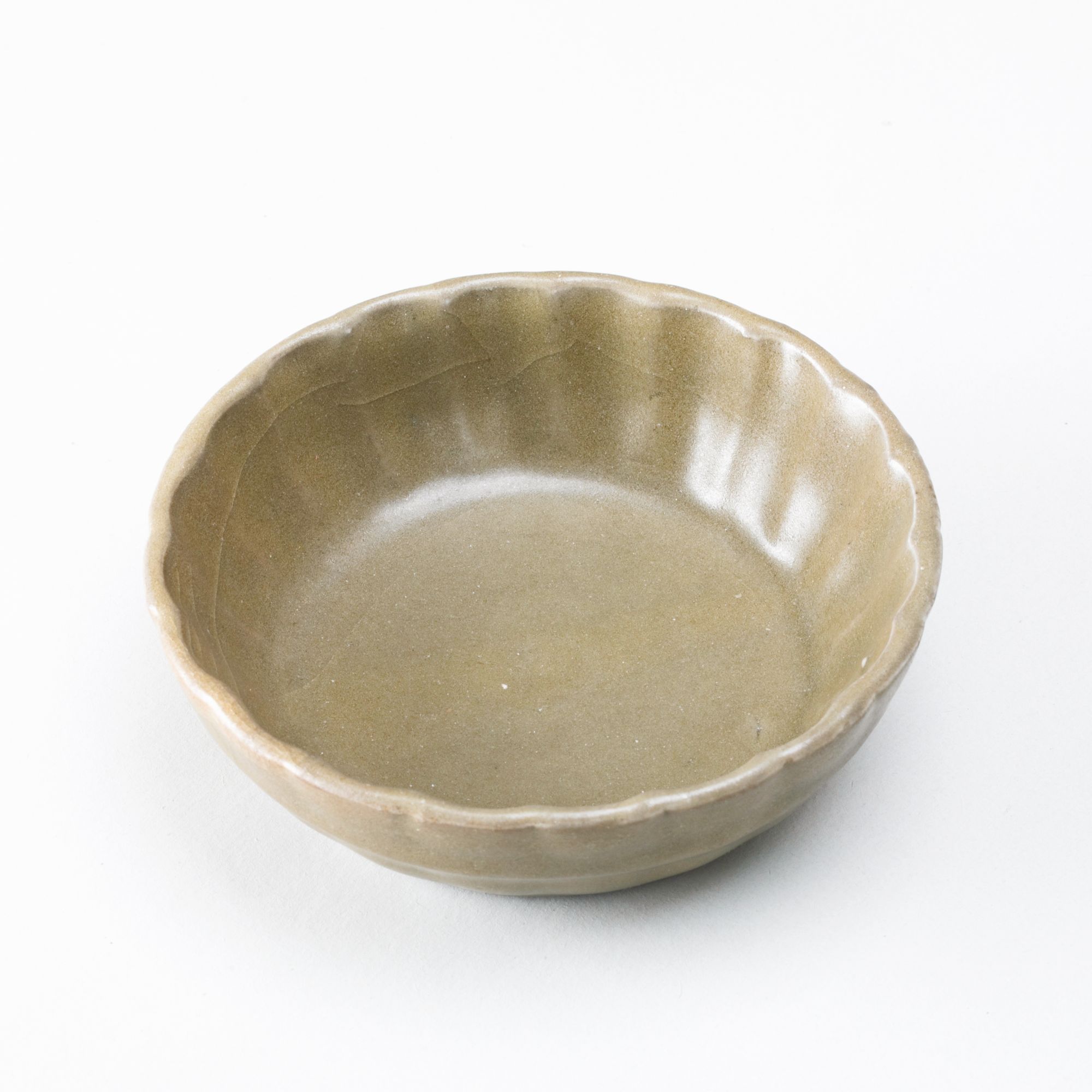 【拍卖】16、~明  龙泉米色青釉蔗段洗