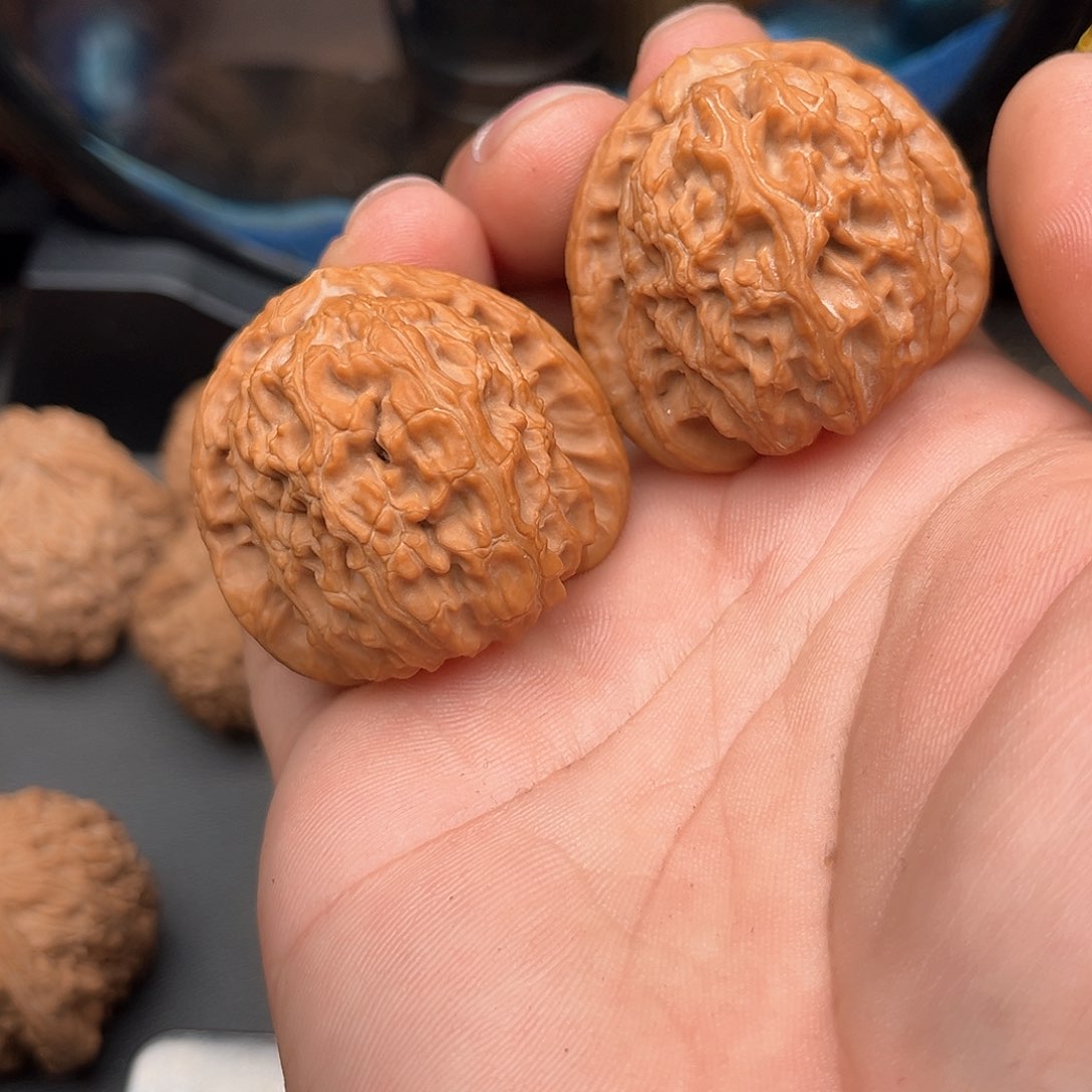 文玩核桃吊坠鹧*白狮子