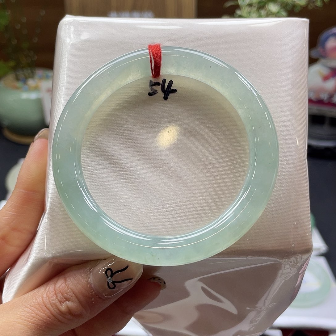 翡翠未镶嵌手镯36 号