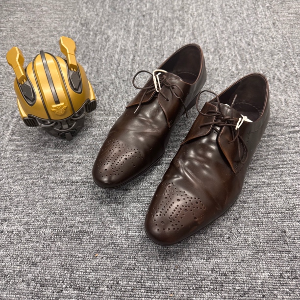 95新 LouisVuitton/路易威登 /39码/棕色英伦风皮鞋/GM000327