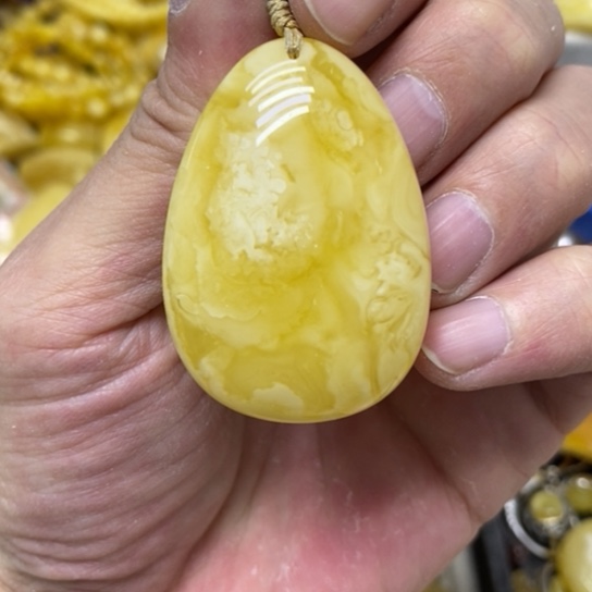 蜜蜡裸石未镶嵌吊坠