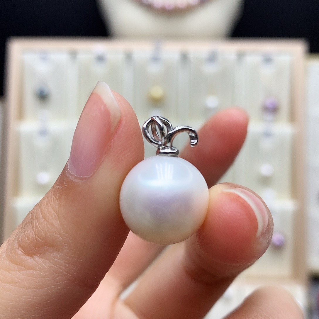 淡水珍珠合金颈饰