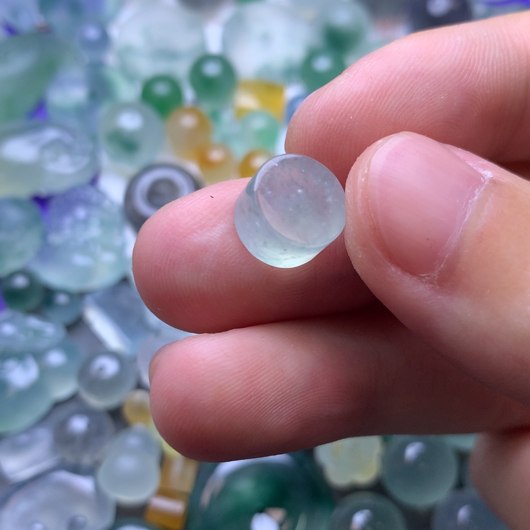 定制翡翠未镶嵌挂件