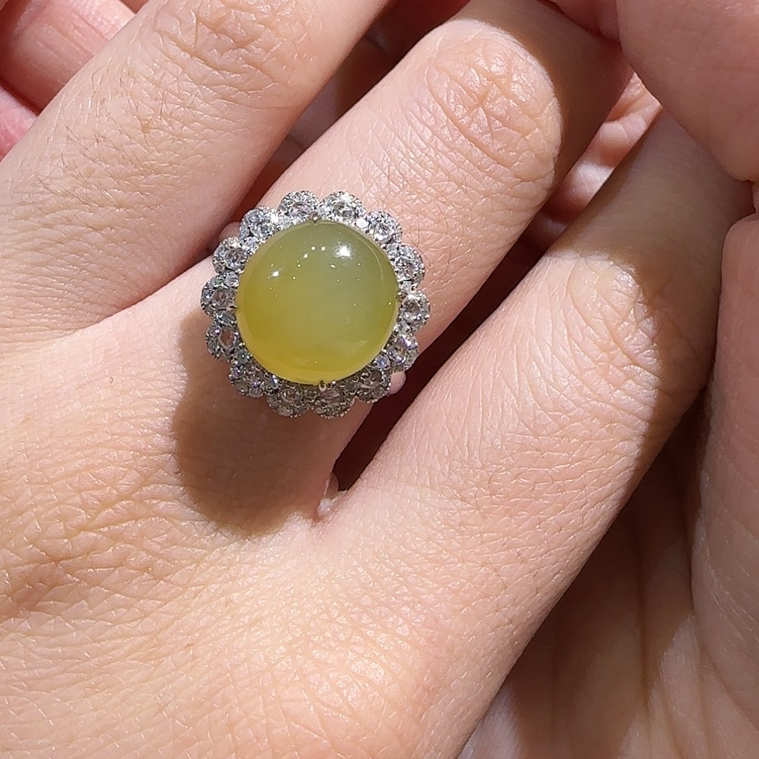 【闪购商品】18K金镶嵌戒指翡翠爱****咪天然A货翡翠