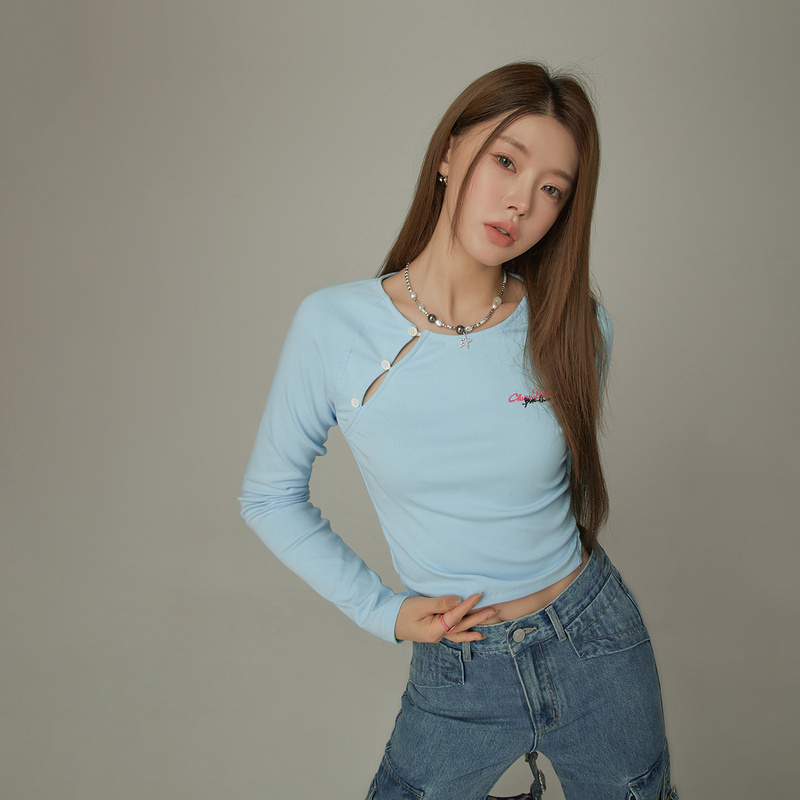 009J【金拐子专属】CHUU新中式不规则纽扣设计长袖甜美T恤-F