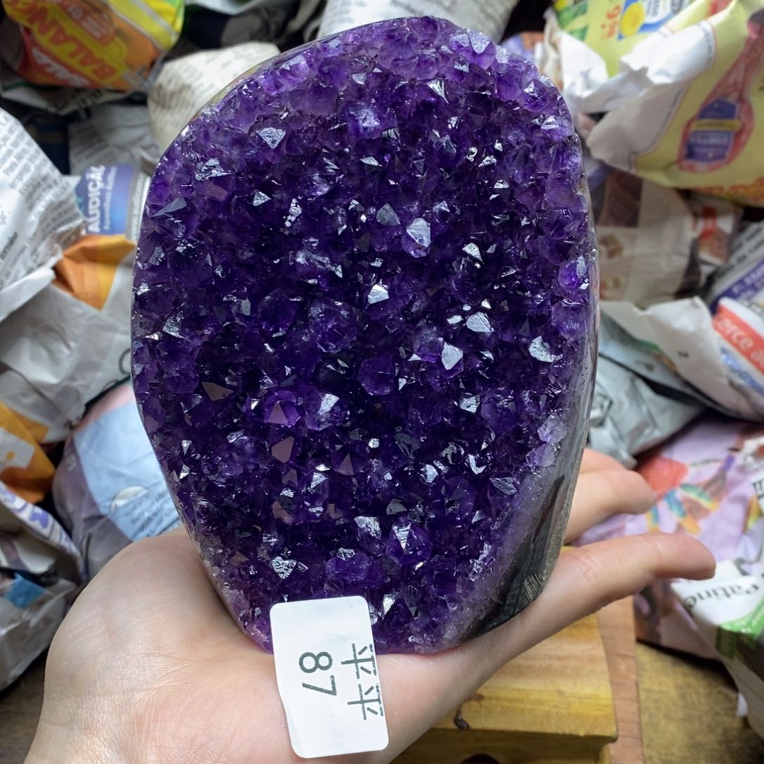 紫晶乌拉圭未镶嵌
