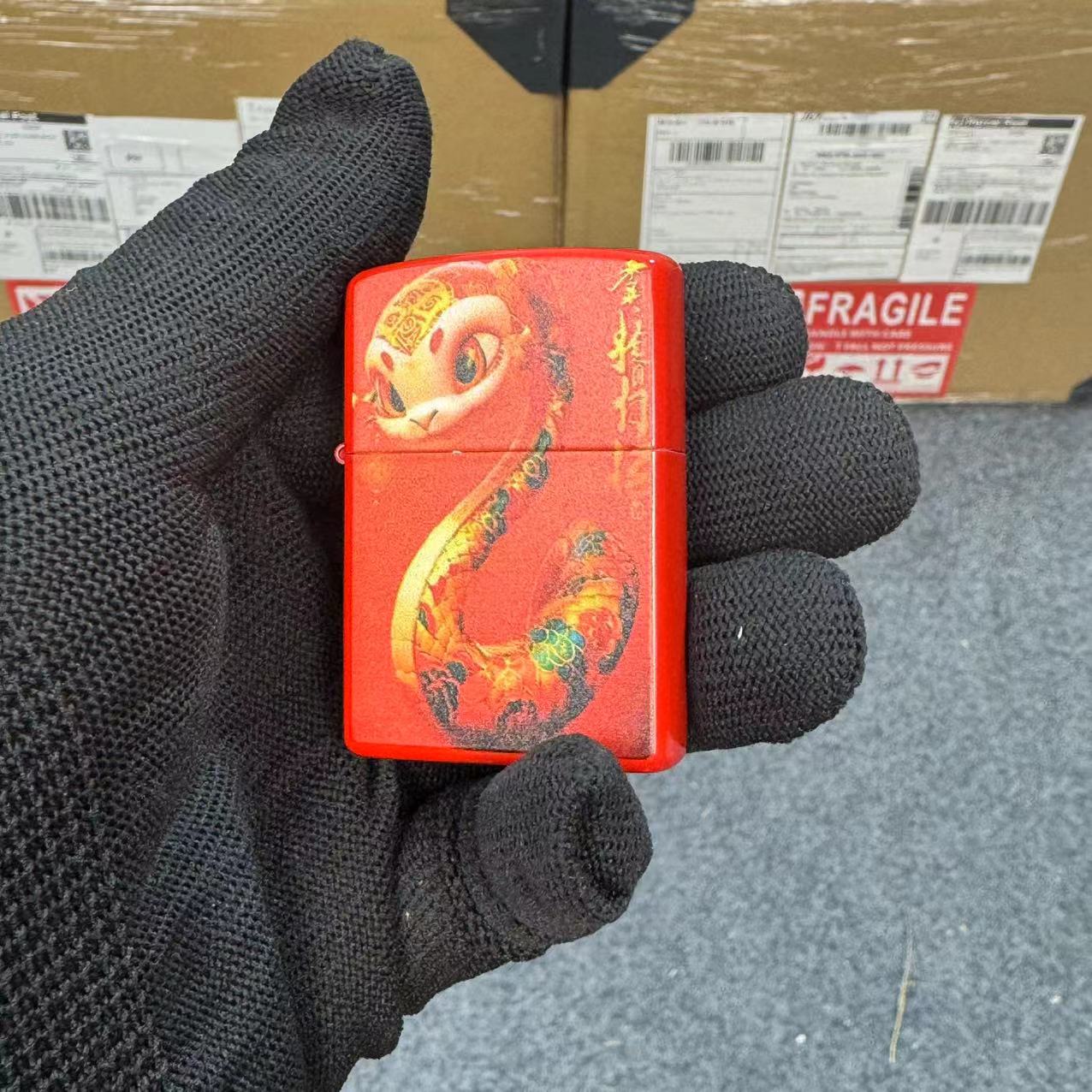 大眼美女蛇煤油打火机（需要购买煤油）