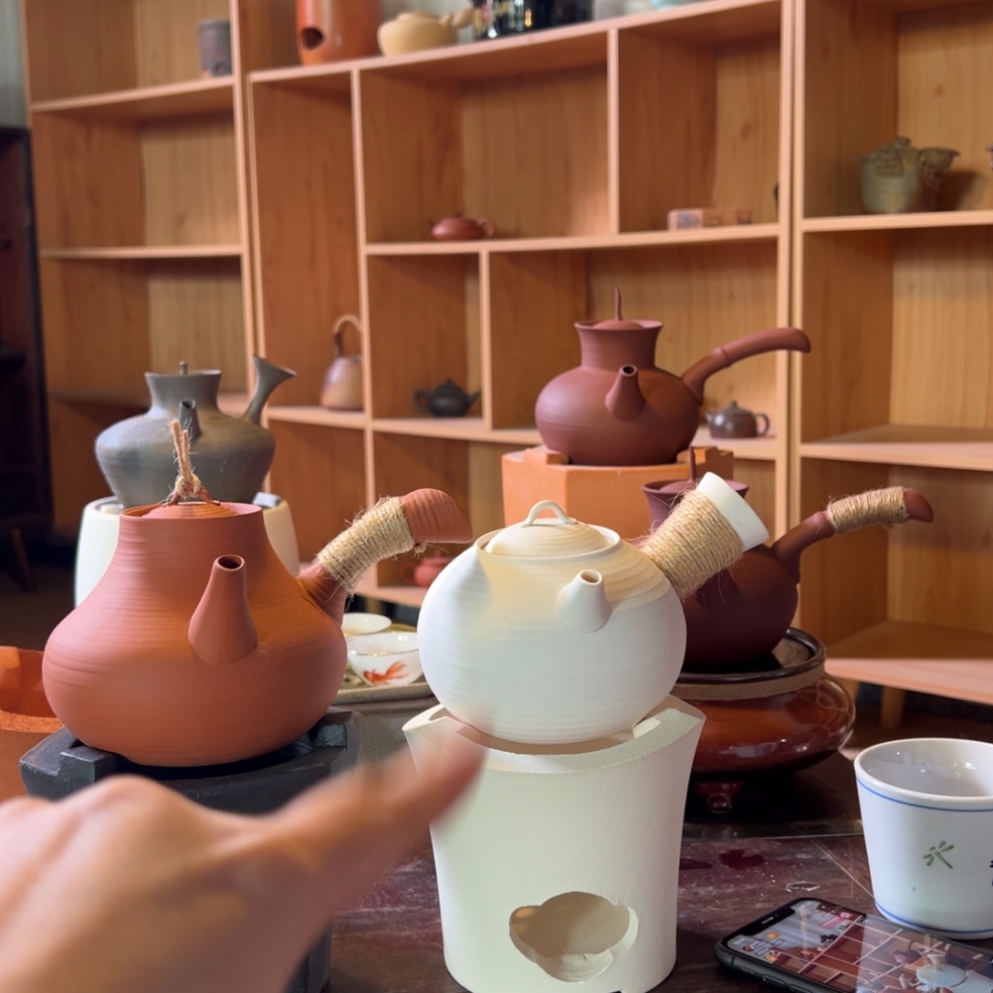 彼***、陶白泥炉海棠口加白泥珍珠500cc