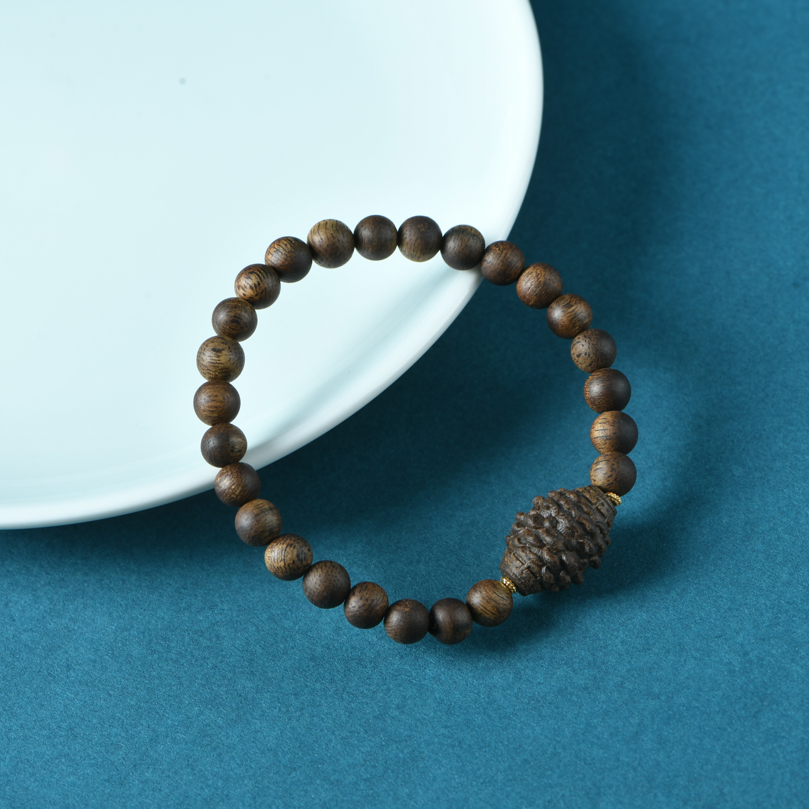 沉香大叻黑奇楠沉香精雕松塔0.6手链手串