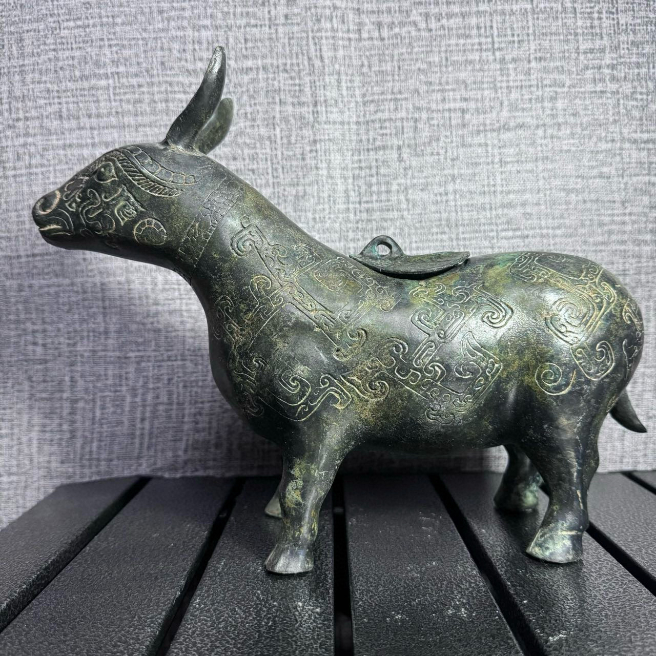 仿战国兽觥，仿古青铜器，博古架，纯铜制品