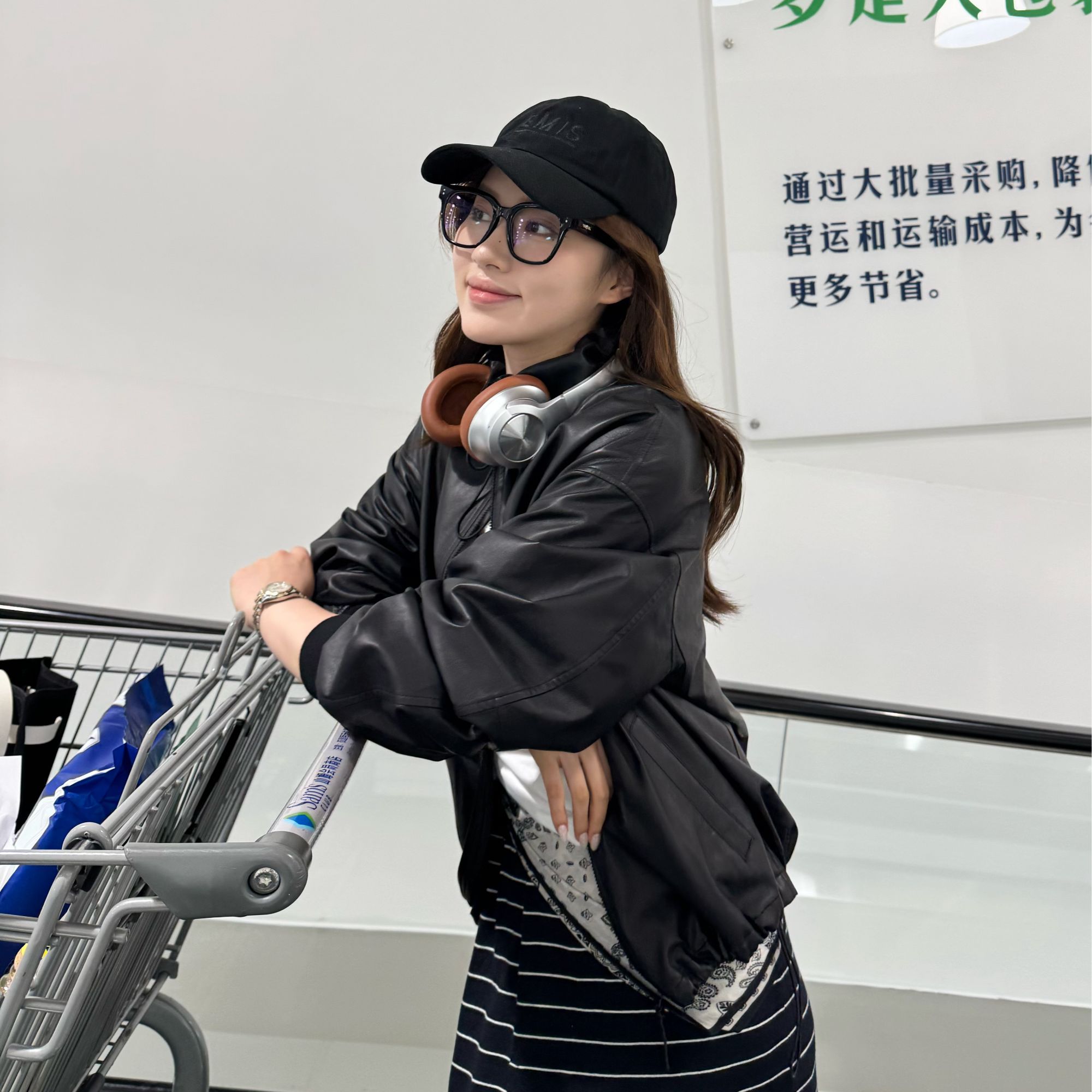 小敏 「玛黑旅人」西班牙进口1oo绵羊皮超薄连袖皮衣UTAW1032