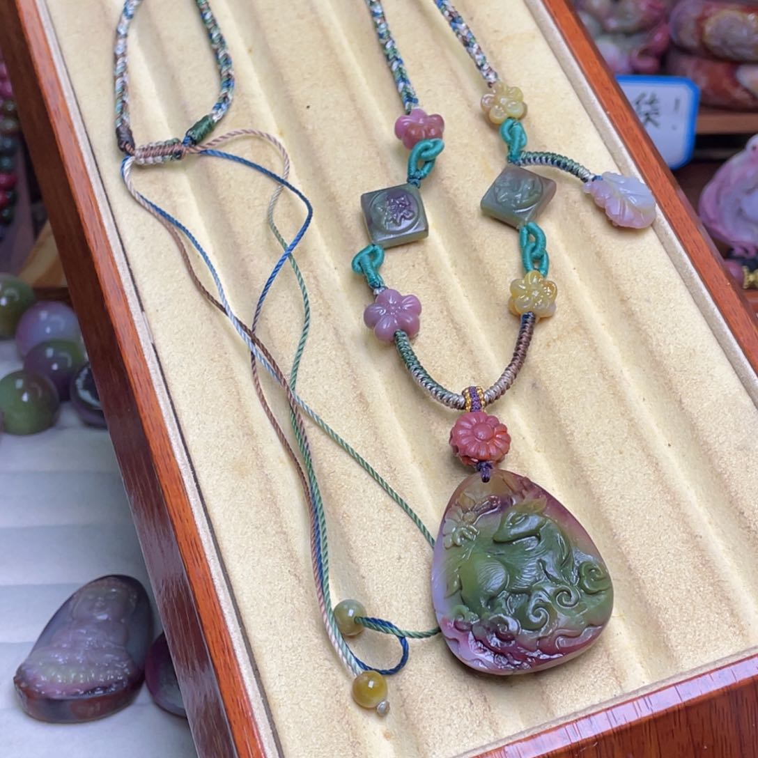 玛瑙/玉髓珠宝半成品未镶嵌盐源玛瑙年底漏价