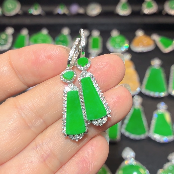 翡翠18K金镶嵌吊坠(不含链)翡翠