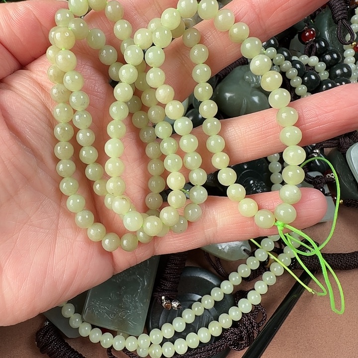 和田玉颈饰未镶嵌