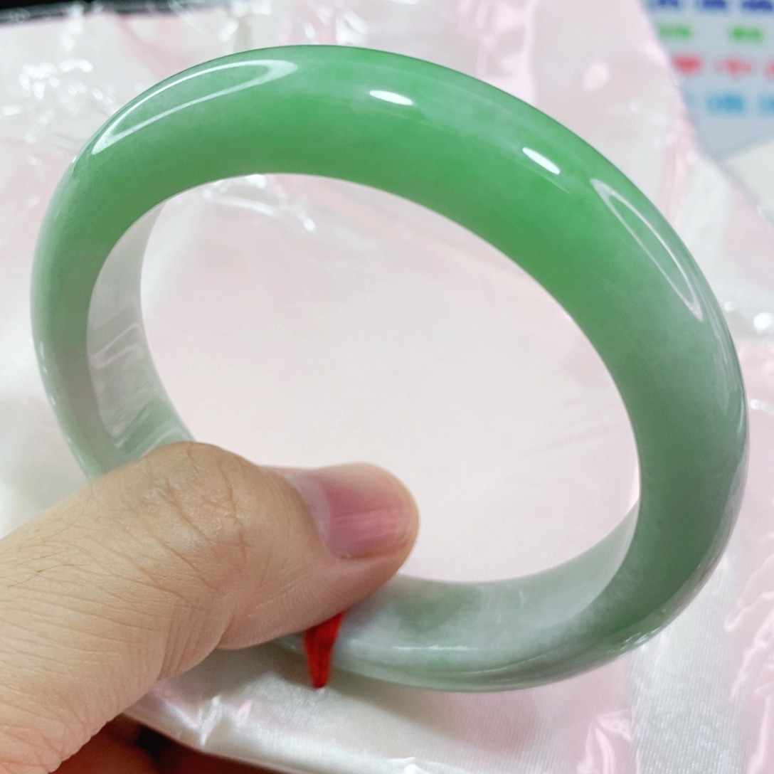 翡翠手镯未镶嵌56圈口高质量