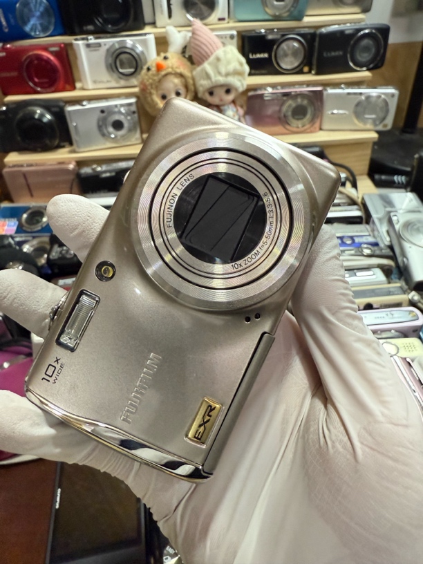 9新 Fujifilm/富士 富士f80exr 1200w像素 10倍光学变焦