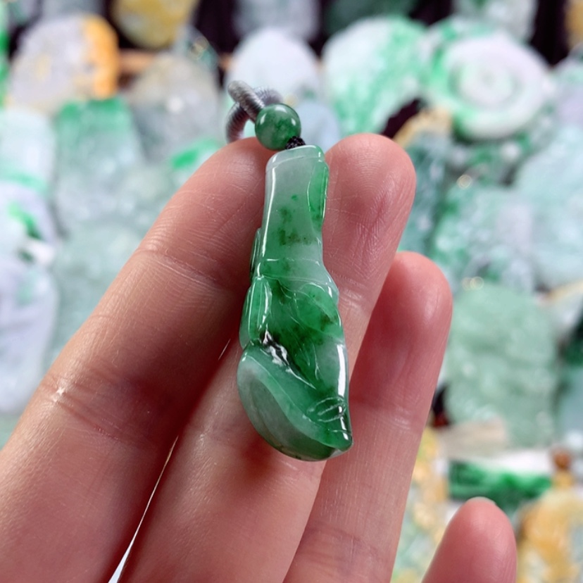 【闪购商品】翡翠吊坠(不含链)未镶嵌