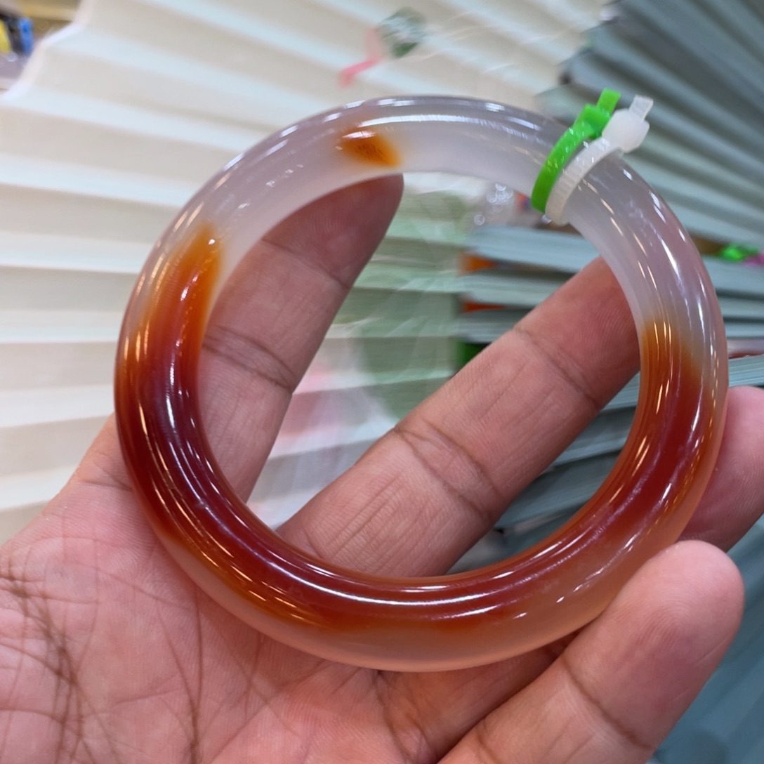 玛瑙/玉髓手镯未镶嵌晨*