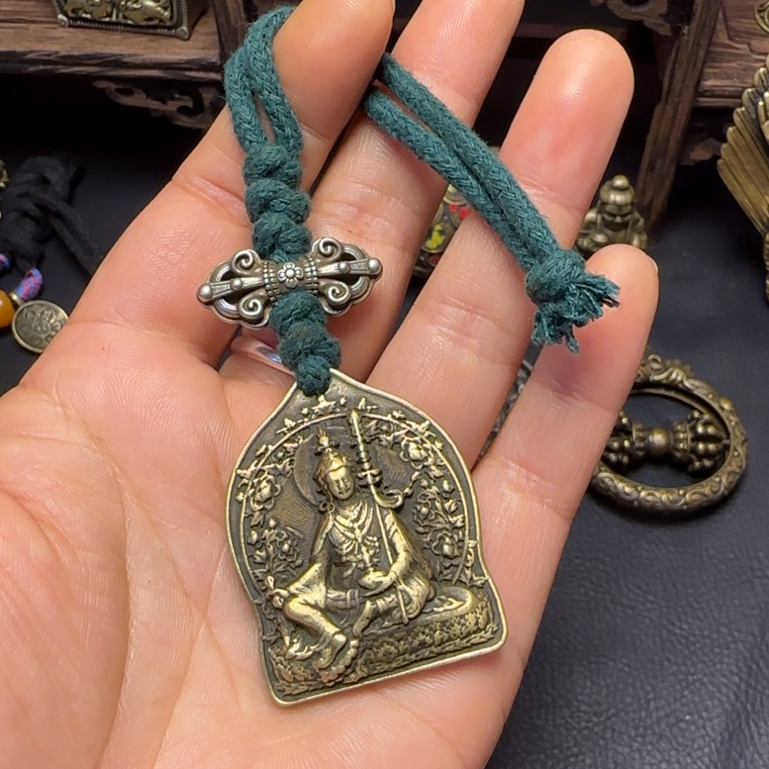 L***a泥塑藏传牌子……藏传牌子