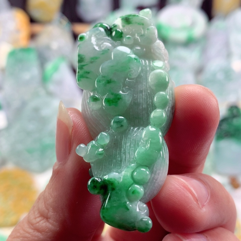 【闪购商品】翡翠吊坠(不含链)未镶嵌