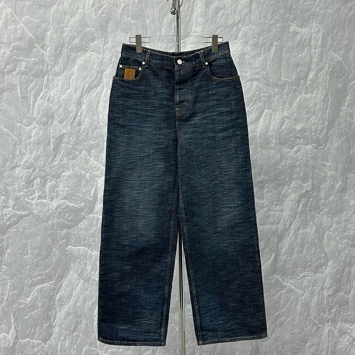 未使用 LouisVuitton/路易威登 nigo FW25纹理阔腿长裤27码P02170