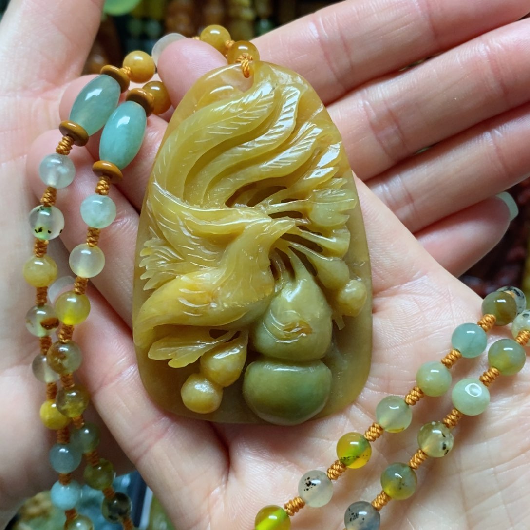 岫玉吊坠(赠链)未镶嵌