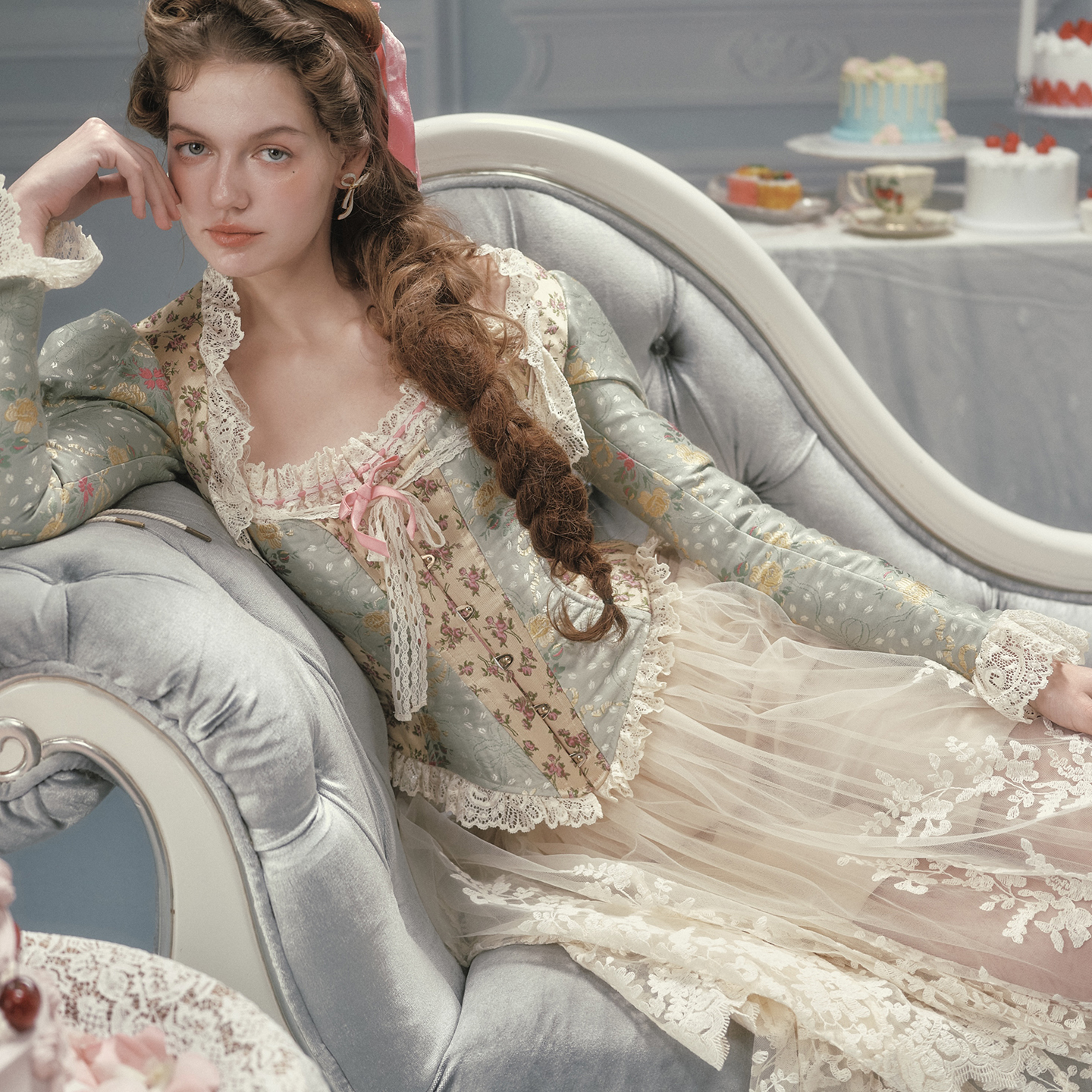 LaceMade 古典王后 法式宫廷风典藏款重工设计感吊带外套两件套秋