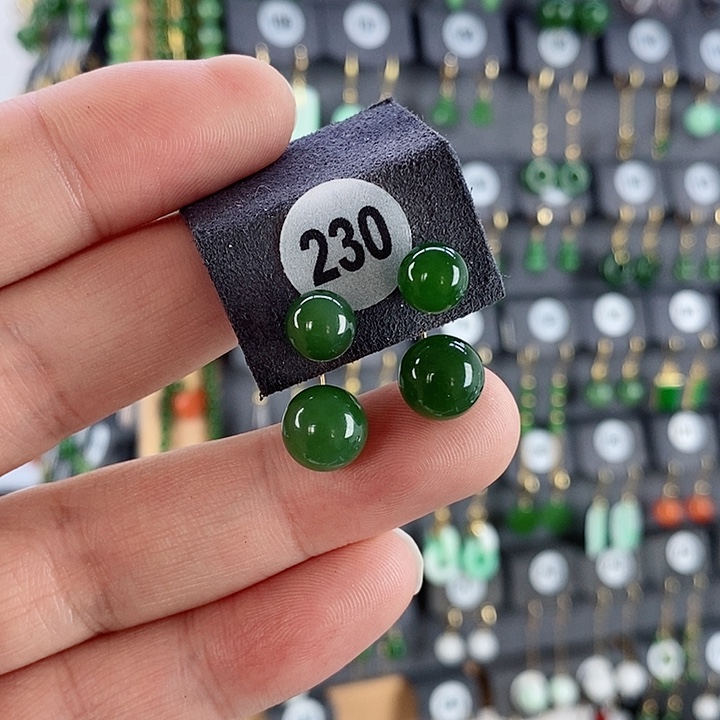 和田玉耳饰18K金镶嵌