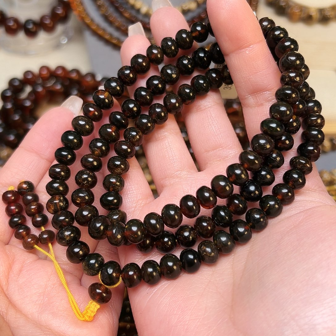 琥珀未镶嵌裸石抚顺琥珀八699