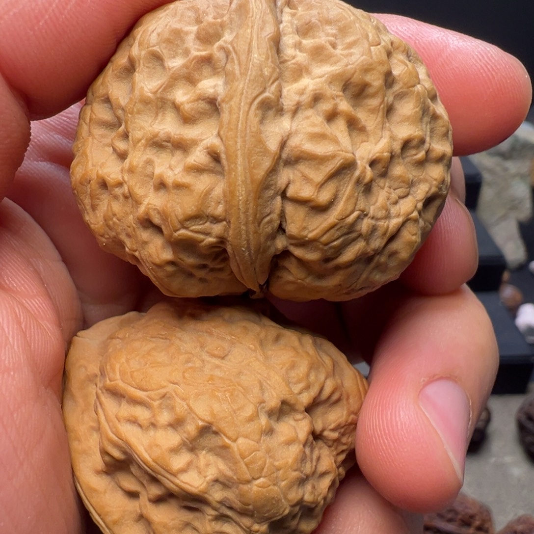 吊坠文玩核桃红山战斧42mm