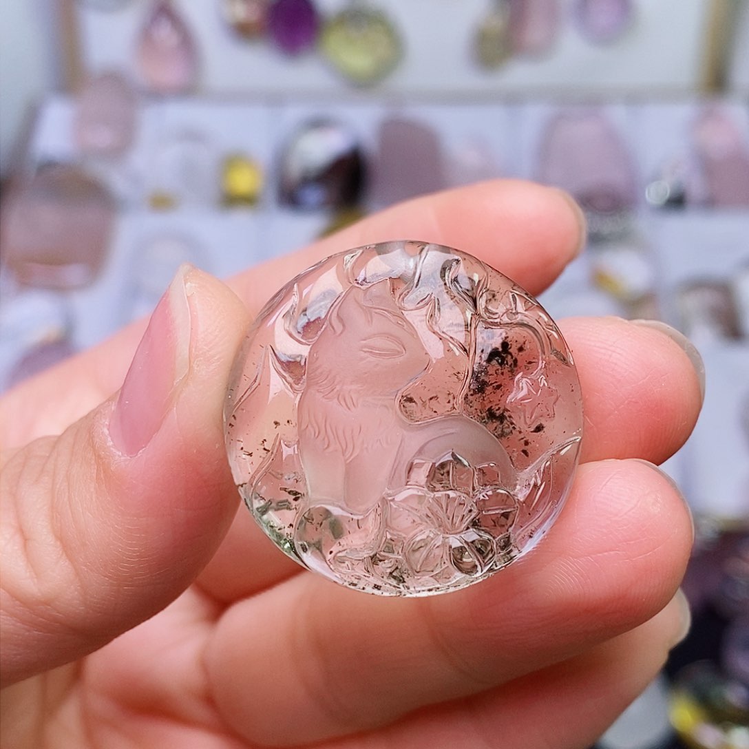 水晶吊坠(赠链)未镶嵌